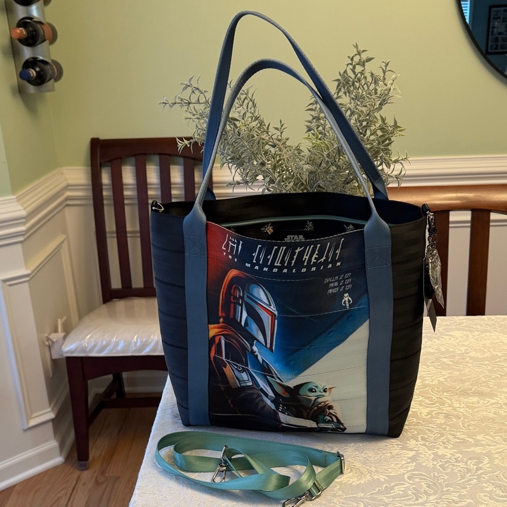Harveys Seatbelt Mandalorion Tote